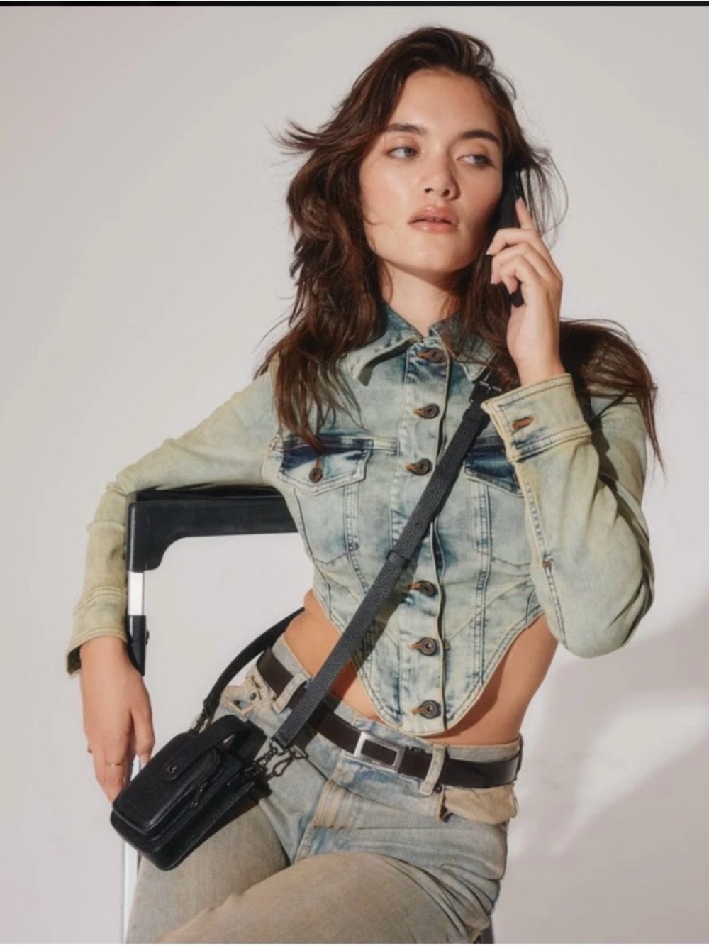Bandolier Hailey Phone Pouch and Holster Black/Pewter - Picture 7 of 7
